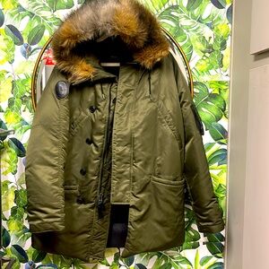 Polo Ralph Lauren Women’s Parka Duck Down Coat Size Medium  Army Green Hooded